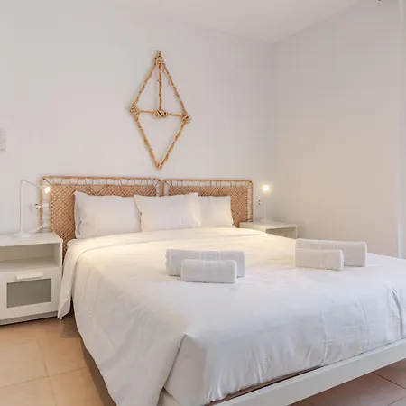 El Mocan Deluxe House - Padel, Pool & Terrace Apartment