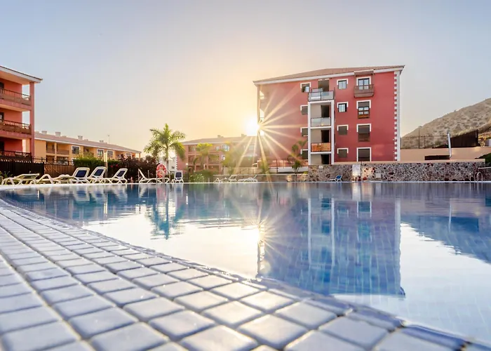 El Mocan Deluxe House - Padel, Pool & Terrace Apartman *